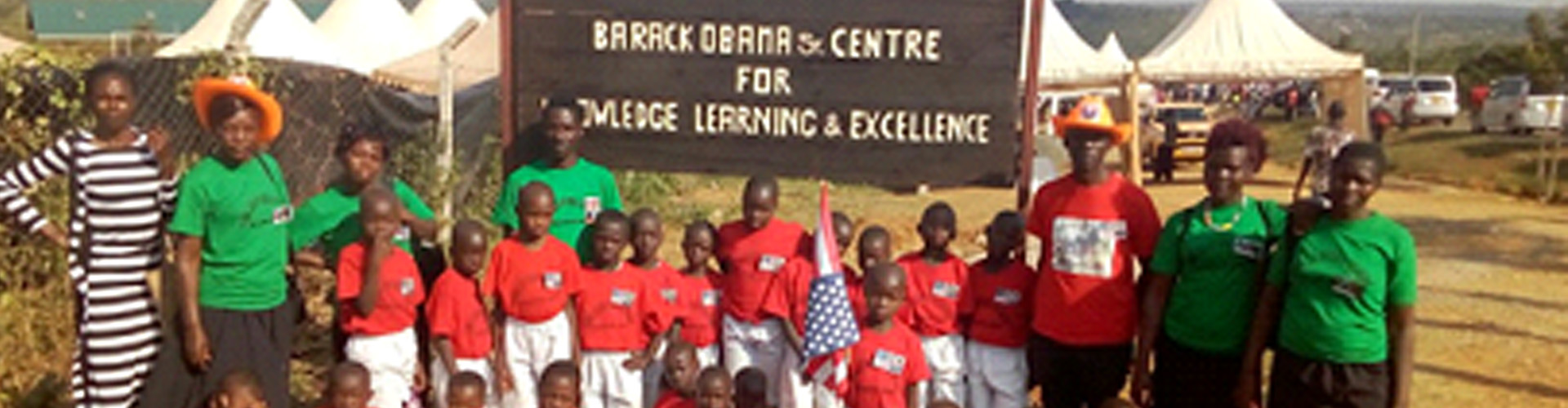 Pupils from The Soma Leo Academy travel to welcome President Barack Obama to Kenya